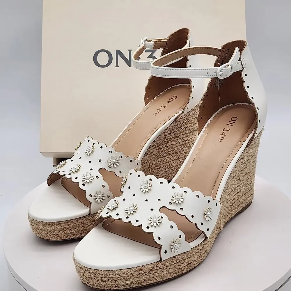 NEW - On 34th Theodore EP White Linen Floral Espadrille Wedge Sandals Size 8.5 M